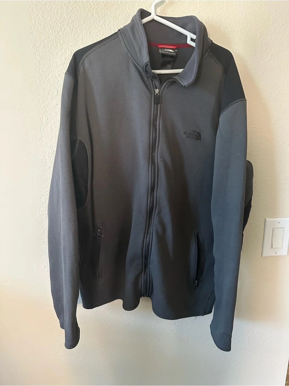 The North Face Men's Full-Zip Black Performance Jacket size L/ NWOT 1185